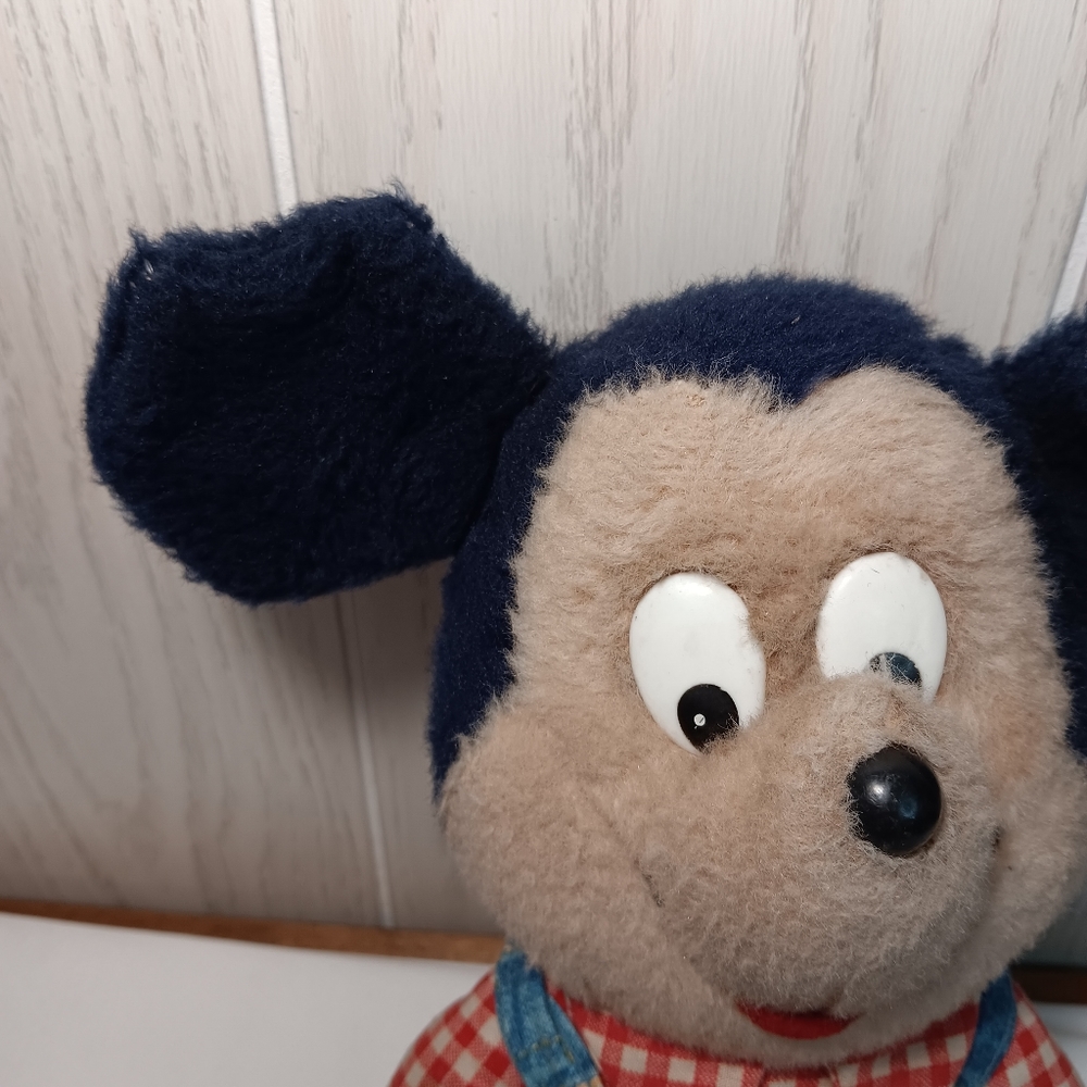 Vintage Walt Disney Mickey Mouse 1976 knickerbocker plush stuffed mickey. - Picture 7 of 11